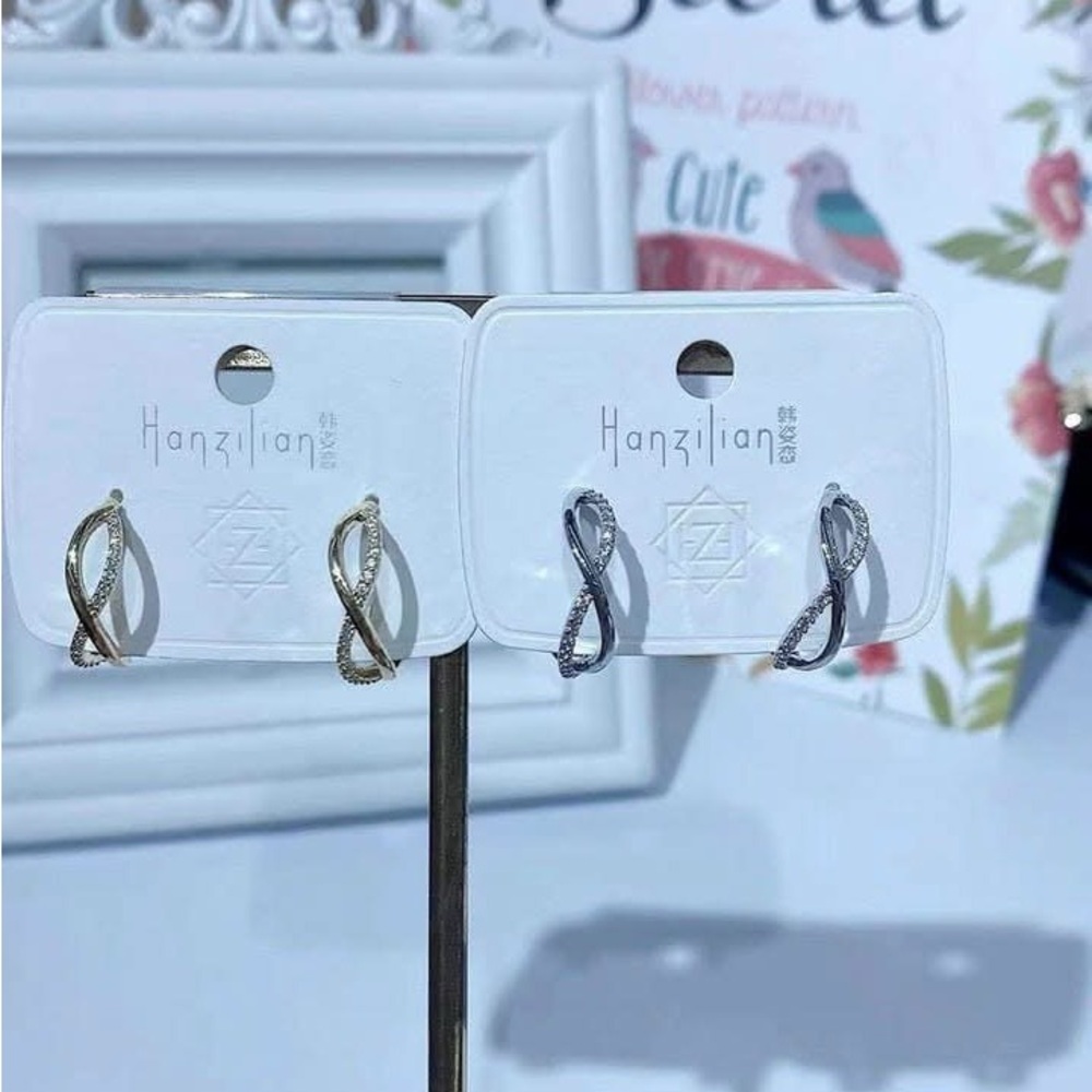 Hanzilian Gold and Silver Twist Earrings